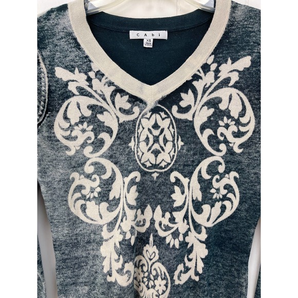 Cabi Womens Blue White Sweater Size XS Cotton Cashmere Blend V Neck Lightweight - Picture 2 of 11